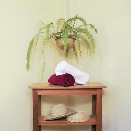ホテル Casa Santaella プエルト・エスコンディード 部屋 写真