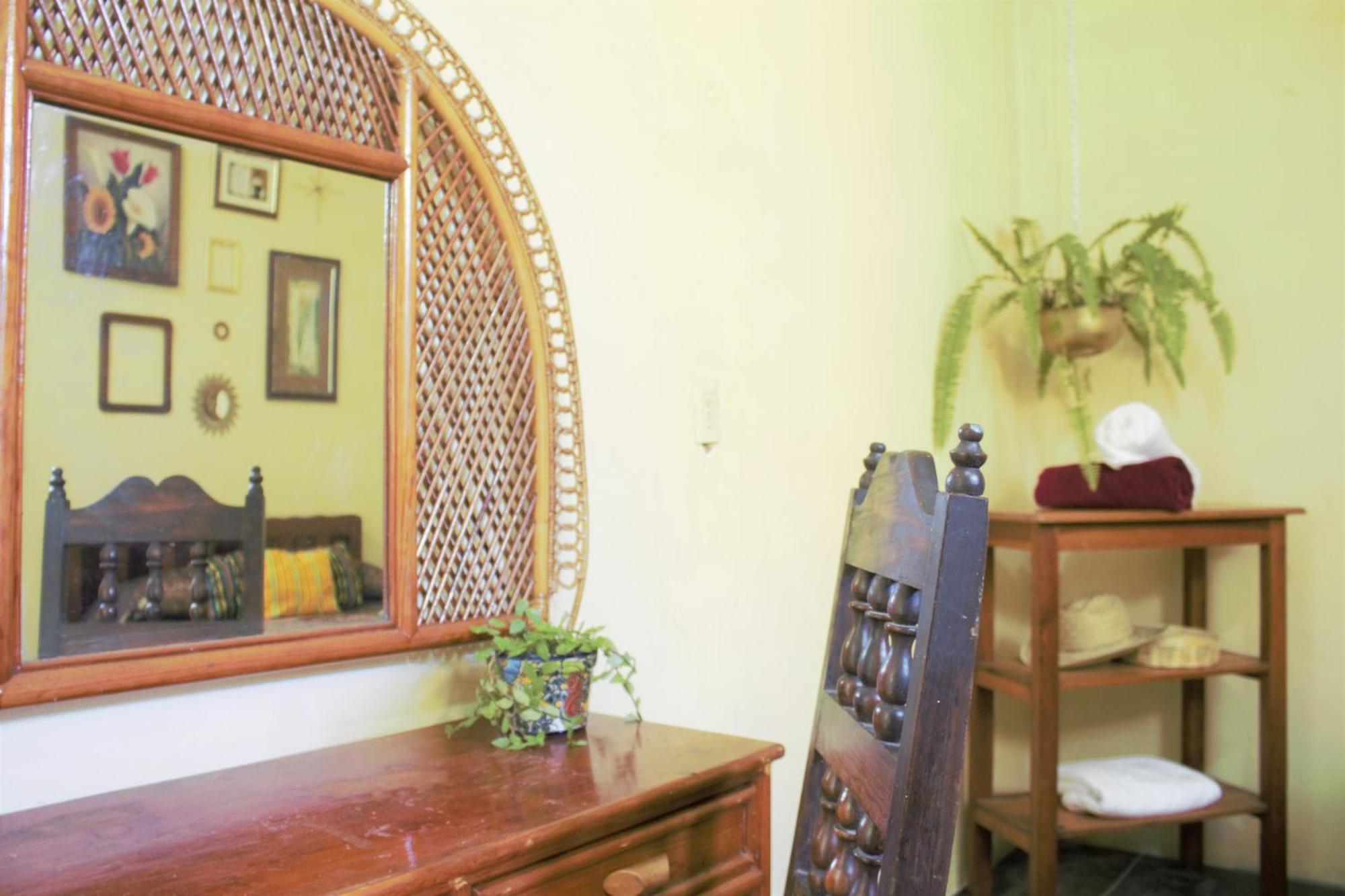 ホテル Casa Santaella プエルト・エスコンディード 部屋 写真
